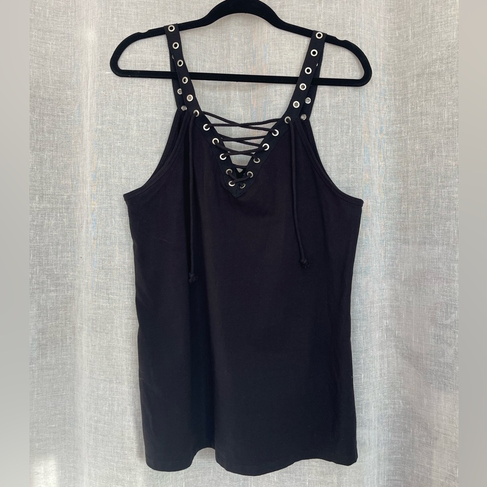 Lace up Tank Top with Grommet Straps
